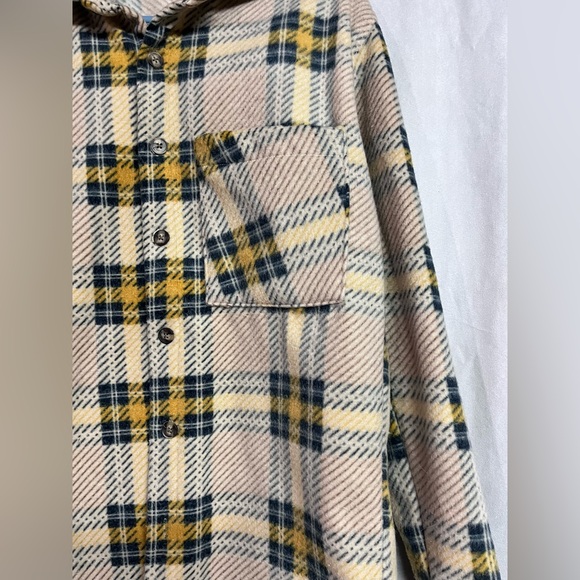 Women's Oversized Fleece Plaid Shirt Size Medium - Picture 3 of 4